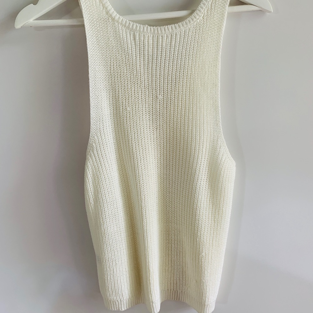 Light blouse. - Picture 2 of 2